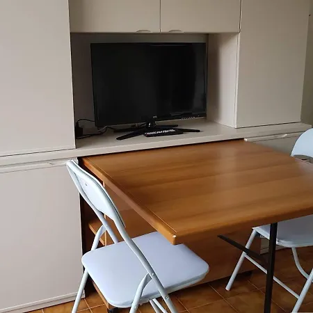 Studio Bormes-les-mimosas, 1 Piece, 2 Personnes - Fr-1-713-68 * Bormes-les-Mimosas